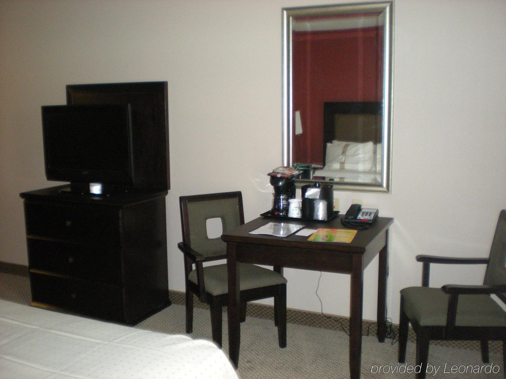 Holiday Inn & Suites Bakersfield, An Ihg Hotel Quarto foto